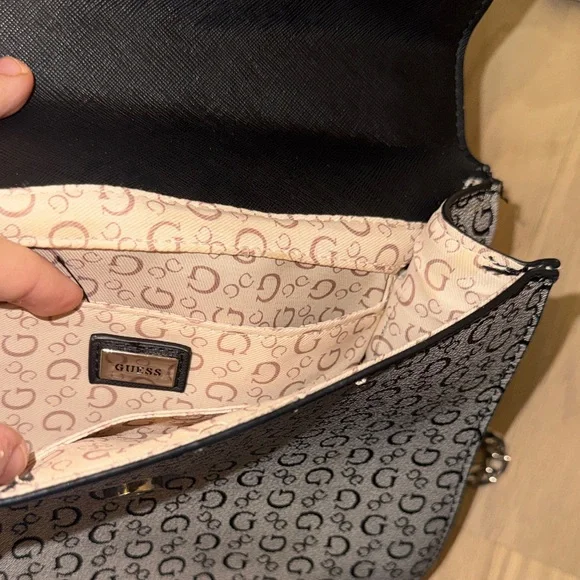 Guess Black and Gray Patterned Crossbody Bag - Picture 6 of 13